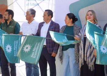Juan Manuel Alonso inicia pavimentación de la calle Mujica y Osorio en Texmelucan