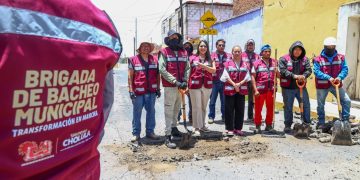 Tonantzin Fernández intensifica el programa de bacheo en distintos puntos de Cholula