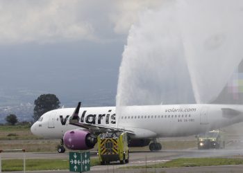 En marcha vuelo Puebla–Los Ángeles
