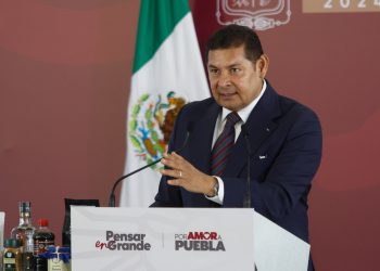 Presenta el gobernador iniciativa para aplazar elección judicial