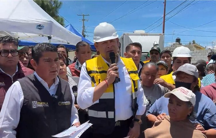 Armenta anuncia apoyos y obras tras inundaciones en Ciudad Serdán