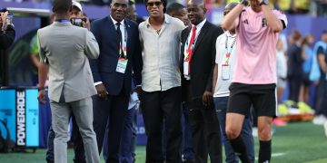 Ronaldinho vuelve al fútbol profesional en Italia