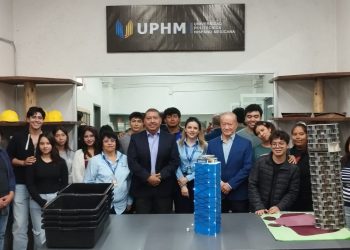 Reconoce CMIC valor de la tecnología en la formación