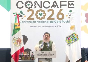Armenta impulsa modelo incluyente para productores de café