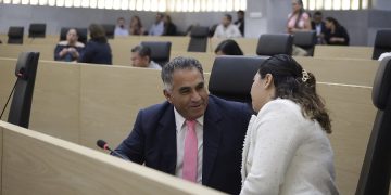 Olinia no es viable para sustituir a los mototaxis: Elpidio Díaz