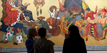 Mural en Nueva York recrea Alicia en el País de las Maravillas