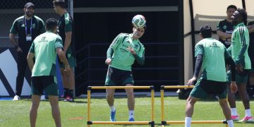 México busca mantener el paso perfecto ante Chequia
