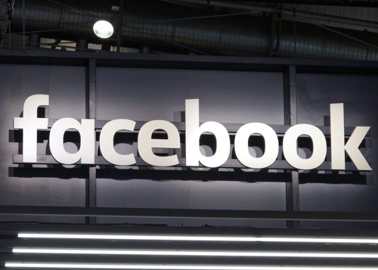 Menores de 16 años tendrán restricciones en redes sociales en Malasia