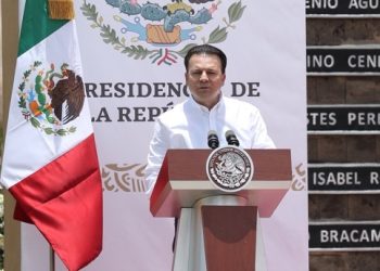 Gobernador de Durango dice que su visa a EE.UU. está en “alerta amarilla”