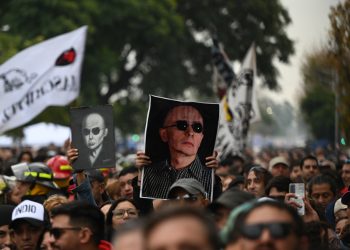 Miles de fans despiden al ‘Indio’ Solari en Argentina