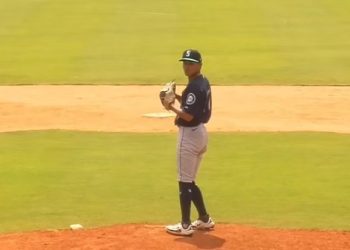 Egresados de la Academia de Pericos destacan en la Dominican Summer League