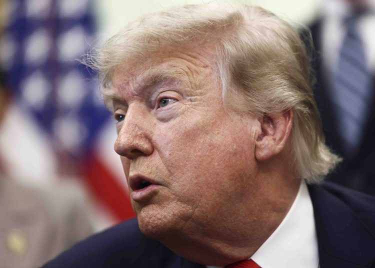 Trump condiciona toma de Jarg a paz con Irán