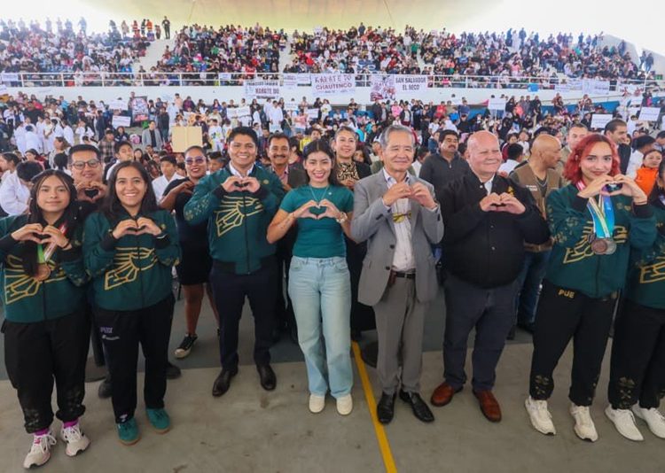 Puebla se posiciona como referente deportivo con encuentro estatal de karate