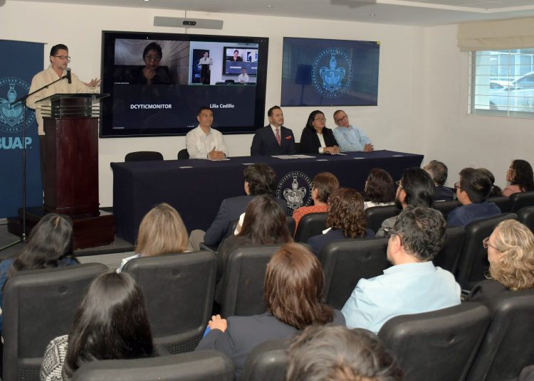 Facultad de Ciencias Políticas y Sociales es ejemplo de trabajo académico: Lilia Cedillo