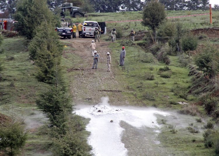 Atienden fuga de gas LP y evacúan zona en Tlalancaleca