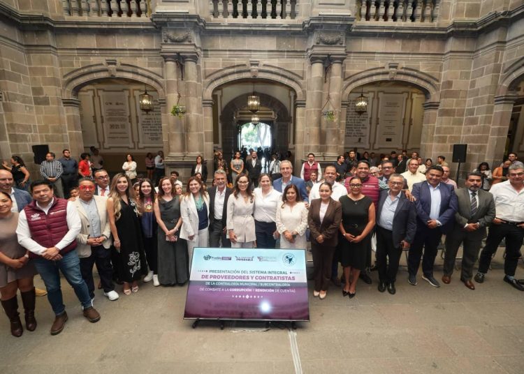 Presentan el Sistema Integral de Proveedores y Contratistas