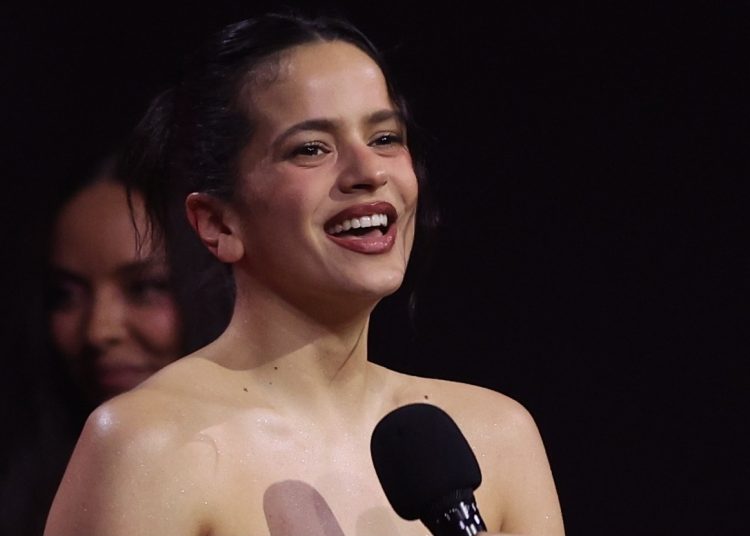 Rosalía aplaza sus conciertos en Miami y Orlando por una emergencia familiar