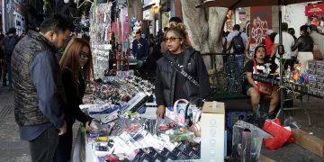Biestro: ambulantes no serán retirados con violencia