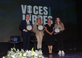 Lupita Cuautle preside encuentro sobre libertad de expresión y prensa libre