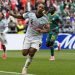 Bélgica firma un milagro en Seattle y revive en el minuto 125