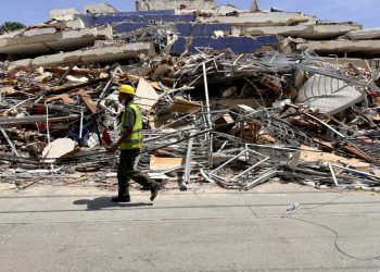 Se eleva a 2 mil 595 los muertos y a 12 mil 400 los heridos por el doble terremoto de Venezuela