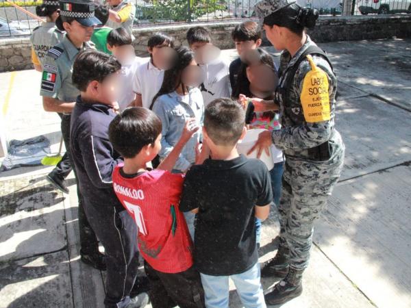 Guardia Nacional realiza acciones de labor social en escuelas