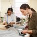 Mujeres lideran empleo en la industria textil