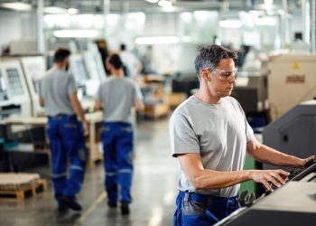 Puebla resiente caída del empleo manufacturero