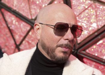 Pitbull se une a Billboard Latina 2026