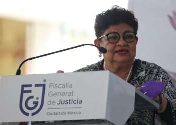 Fiscalía niega persecución a exgobernador