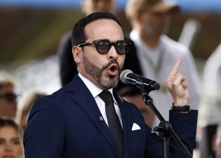 De la Espriella nombra embajador en México a Mauricio Tobón
