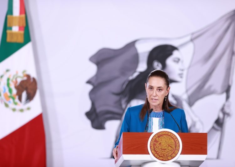 Sheinbaum tacha de política acusación de la DEA