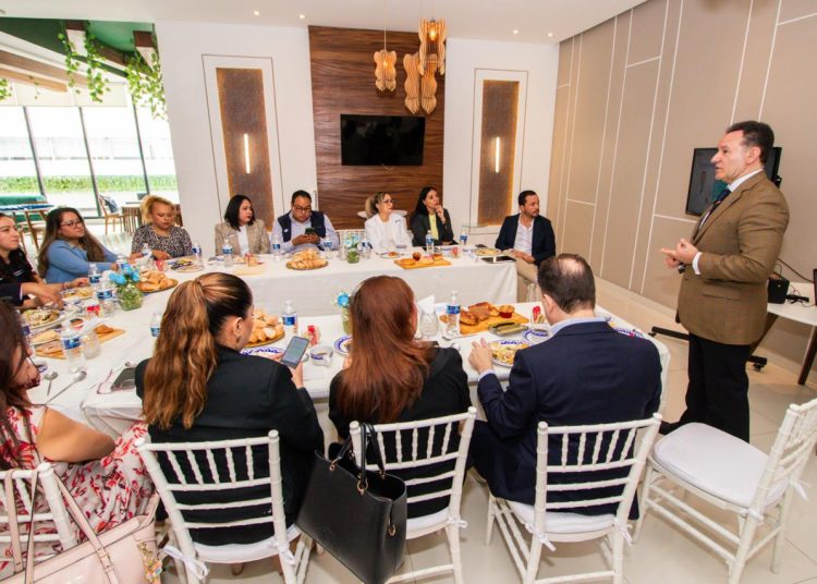 50 Doctors fortalece el diálogo con los medios para impulsar una salud más accesible