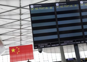 Tifón Bavi causa numerosas cancelaciones en aeropuertos en China y Taiwán