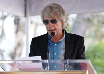 Jon Bon Jovi cancela concierto en Nueva York por problemas de voz