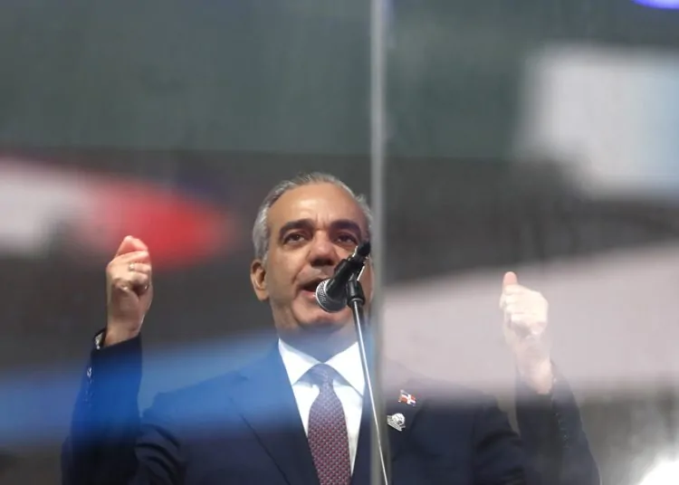 Luis Abinader inaugura los Juegos del centenario