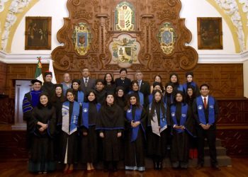 Microbiología, área con gran oportunidad de crecimiento: rectora Lilia Cedillo