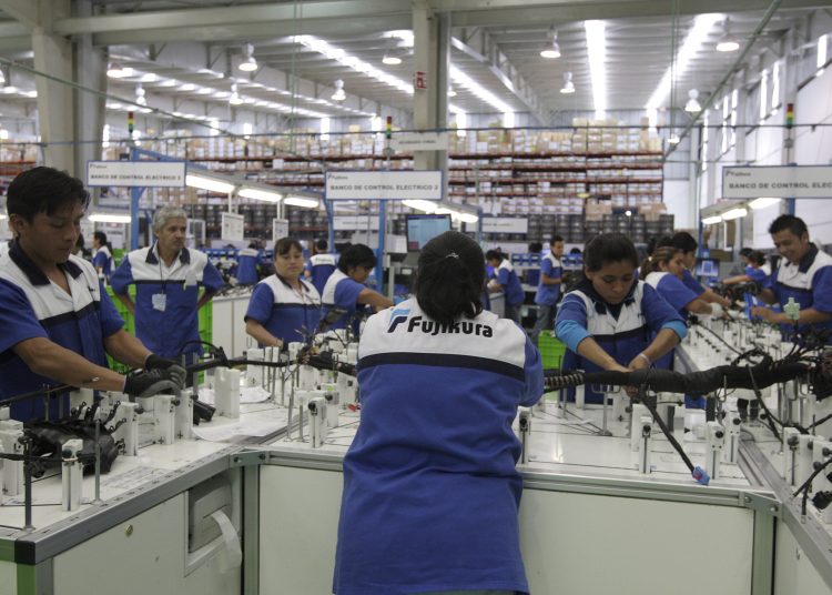 Ajustes en TMEC obligan a replantear industria mexicana