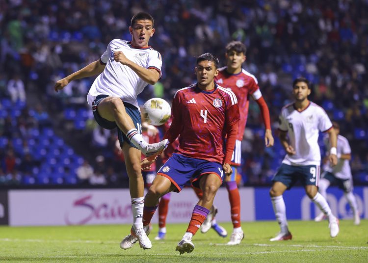 México gana, asegura liderato de Grupo y clasifica a Cuartos de Final