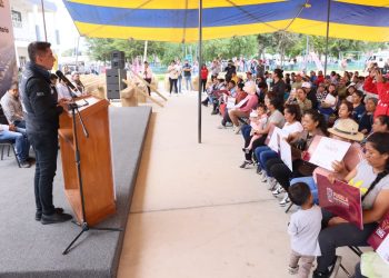 Gobierno cumple compromisos con familias de San José Chiapa