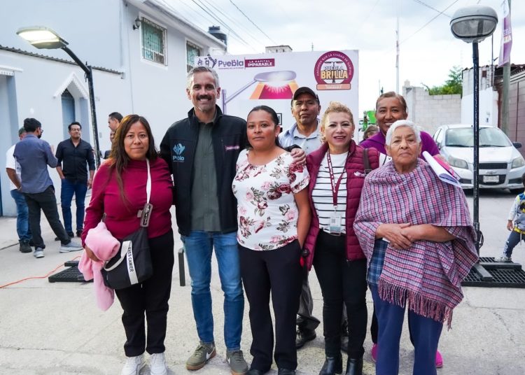 Entrega Gobierno de Pepe Chedraui 540 luminarias LED en Totimehuacán y Barrio San Juan