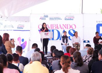 Continúa Lupita Cuautle impulsando el bienestar de familias sanandreseñas con entrega de medicamentos y apoyos funcionales