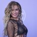 Karol G, Pedro Pascal y Lisa Kudrow tendrán estrella en Hollywood