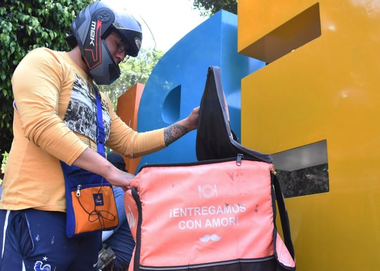 Pedidos a domicilio aumentan 38% cuando juega México