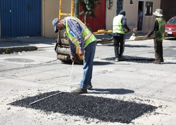 Gobierno de la Ciudad mantiene labores de bacheo en Puebla