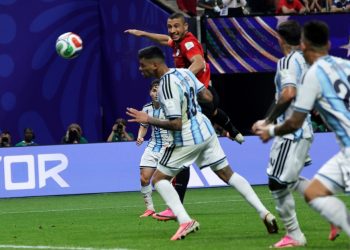 ‘Cuti’ Romero sostiene a Argentina