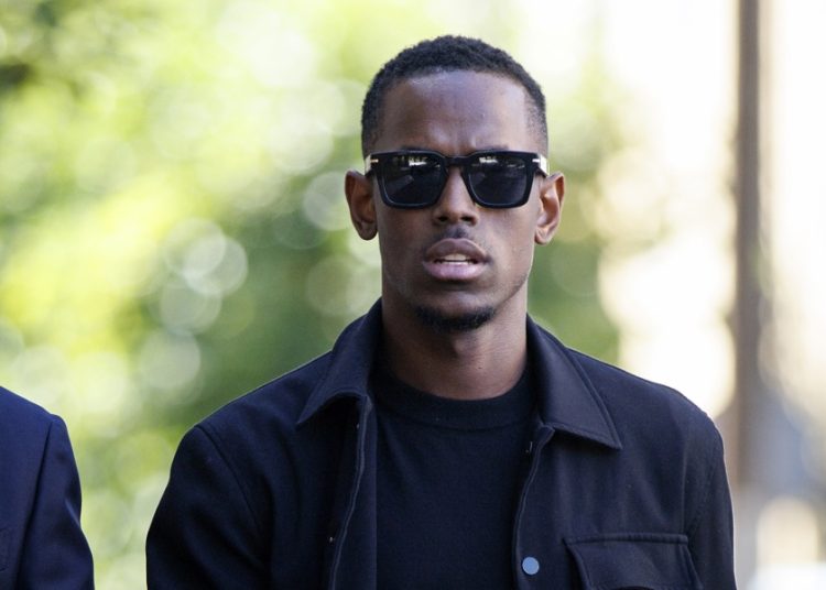Micheal Ward es absuelto de violación