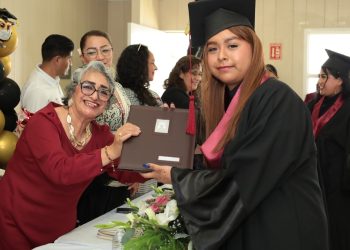 Impulsan Tonantzin y Lupita Fernández la capacitación para el desarrollo de los cholultecas