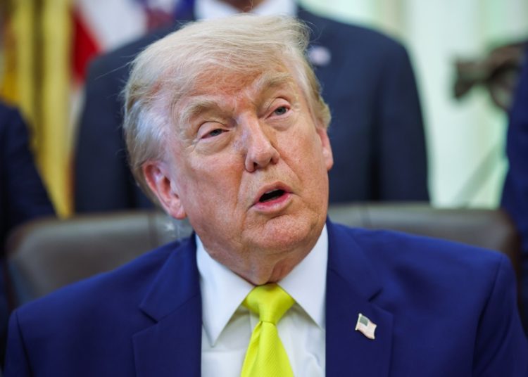 Trump reconoce necesidad de más armamento