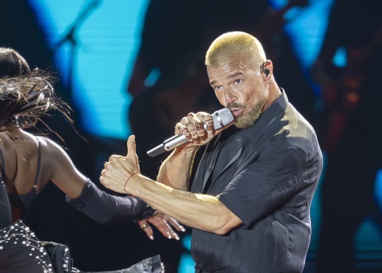 Ricky Martin reivindica su vigencia como icono latino